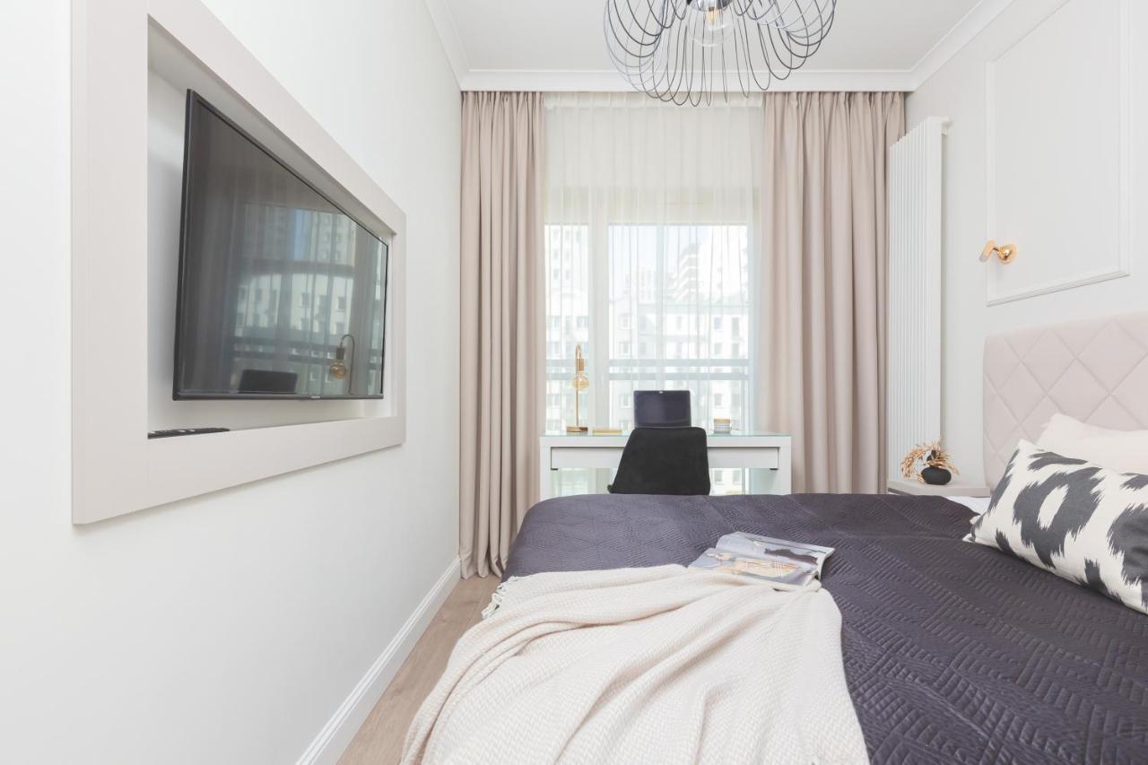 Mennica Residence Central Apartment By Renters Prestige Warsaw Exterior photo